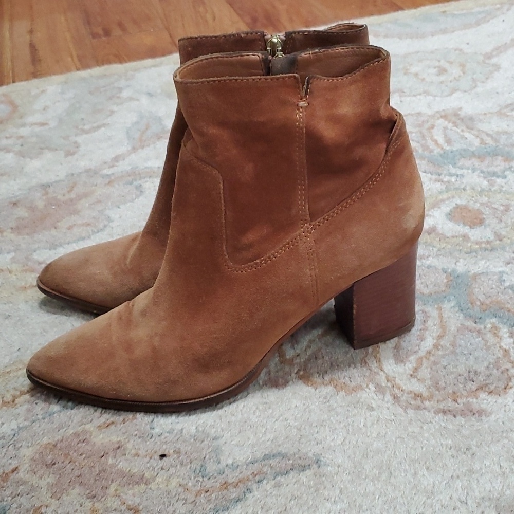 Franco Sarto Echelon suede camel booties